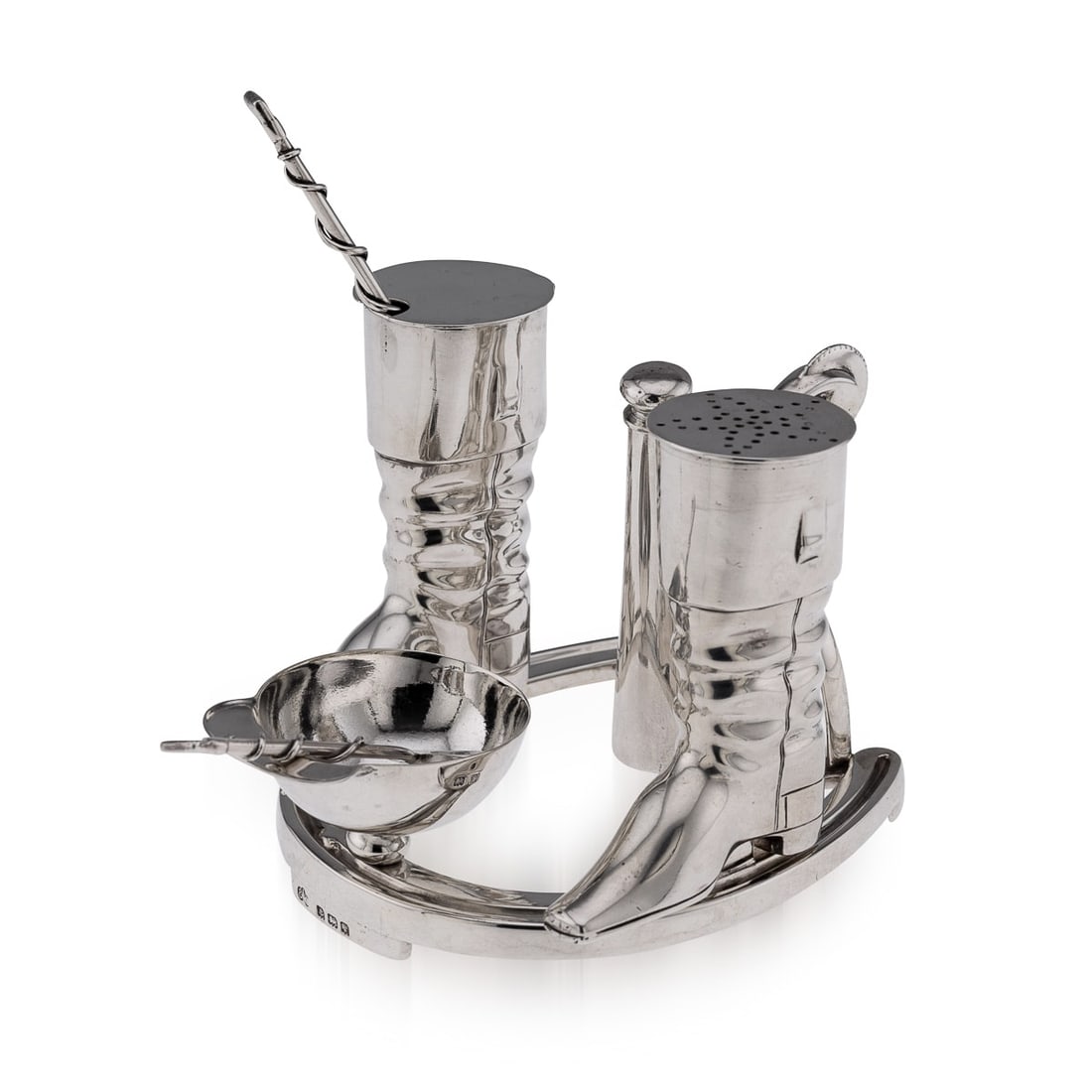 ANTIQUE 20thC ENGLISH SOLID SILVER NOVELTY JOCKEY CONDIMENT SET c.1908: Antique early-20th Century Edwardian novelty solid silver condiment set in the form of a horseshoe. Featuring a spur shaped handle, an upside down jockey cap for open salt, removable boots as