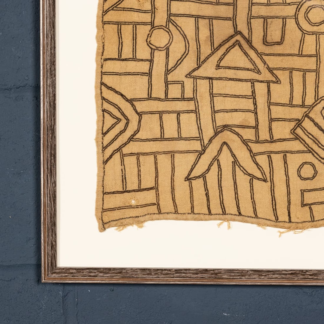 20thC KUBA RAFFIA PRESTIGE TEXTILE, DEMOCRATIC REPUBLIC OF THE CONGO - 10