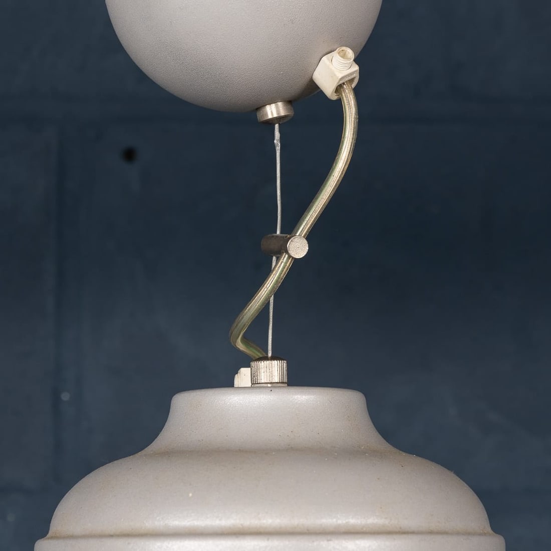 20thC ITALIAN HAND BLOWN CEILING LIGHT IN THE FORM OF A LIGHT BULB, BY DUE P - 8