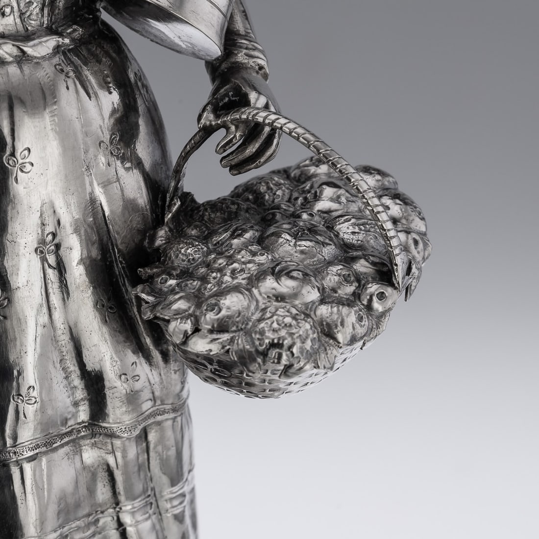 ANTIQUE 19thC GERMAN SOLID SILVER FIGURE OF A FRUIT SELLER c.1880 - 11