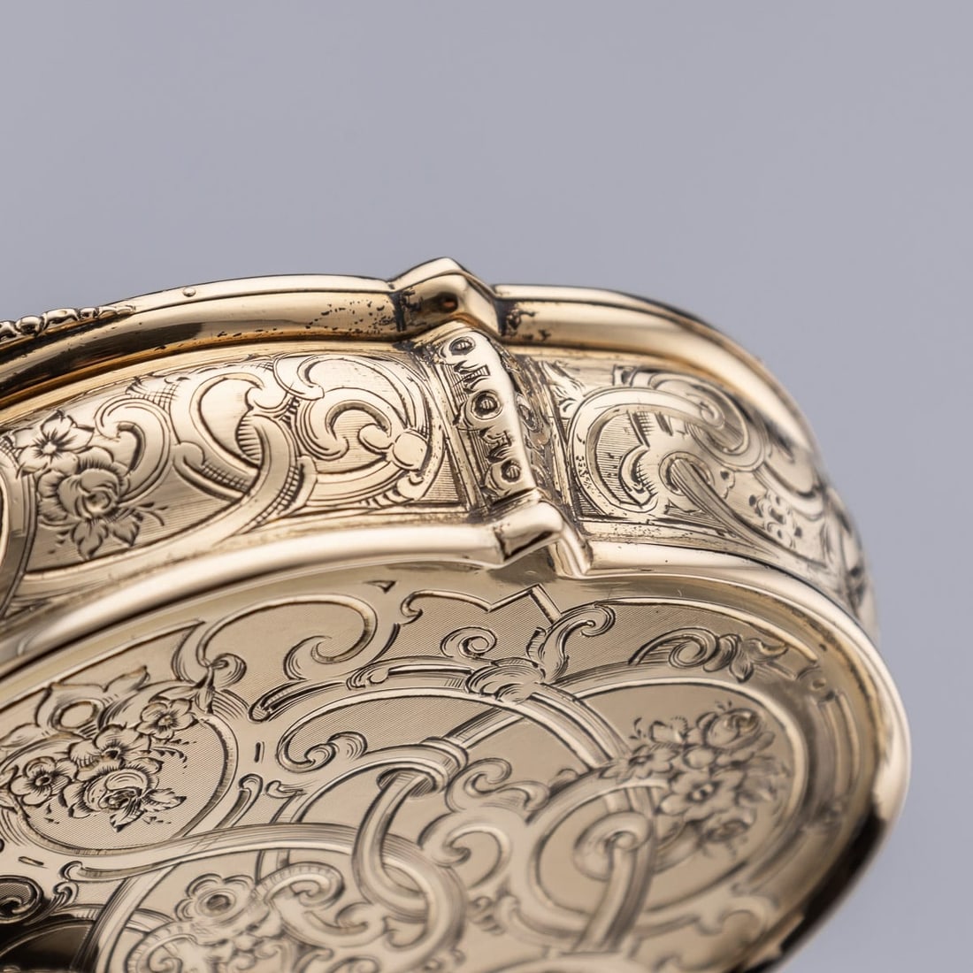 ANTIQUE 19thC FRENCH 18K GOLD ROYAL PRESENTATION SNUFF BOX c.1850 - 14