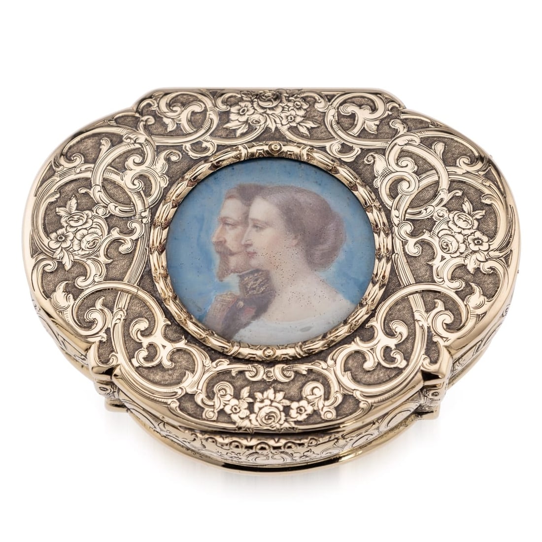 ANTIQUE 19thC FRENCH 18K GOLD ROYAL PRESENTATION SNUFF BOX c.1850: Antique mid 19th Century French 18k gold snuff box, of lobed design with chased scroll and foliate decoration, the hinged cover inset with a circular miniature portrait of Napoleon III and Empress