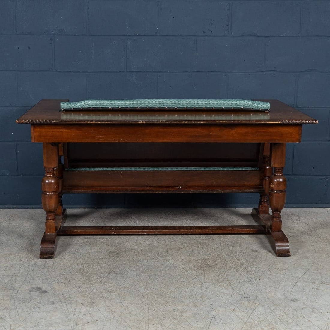 20thC ENGLISH METAMORPHIC "SETTEE TABLE" BY R. HAMP & CO, NORTHAMPTON c.1930 - 5
