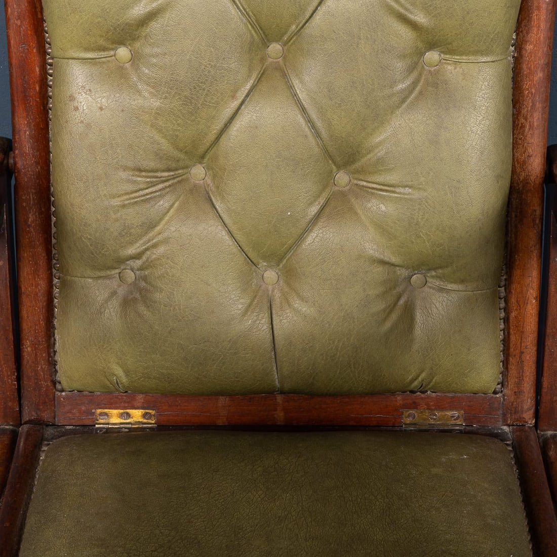 ANTIQUE 19thC ENGLISH MAHOGANY RECLINING ARMCHAIR WITH GREEN LEATHER UPHOLSTERY - 18