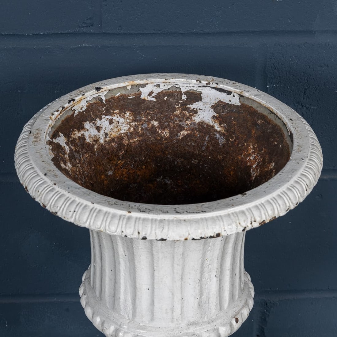 ANTIQUE 20thC EDWARDIAN WHITE CAST IRON GARDEN URN, ENGLAND c.1910 - 8