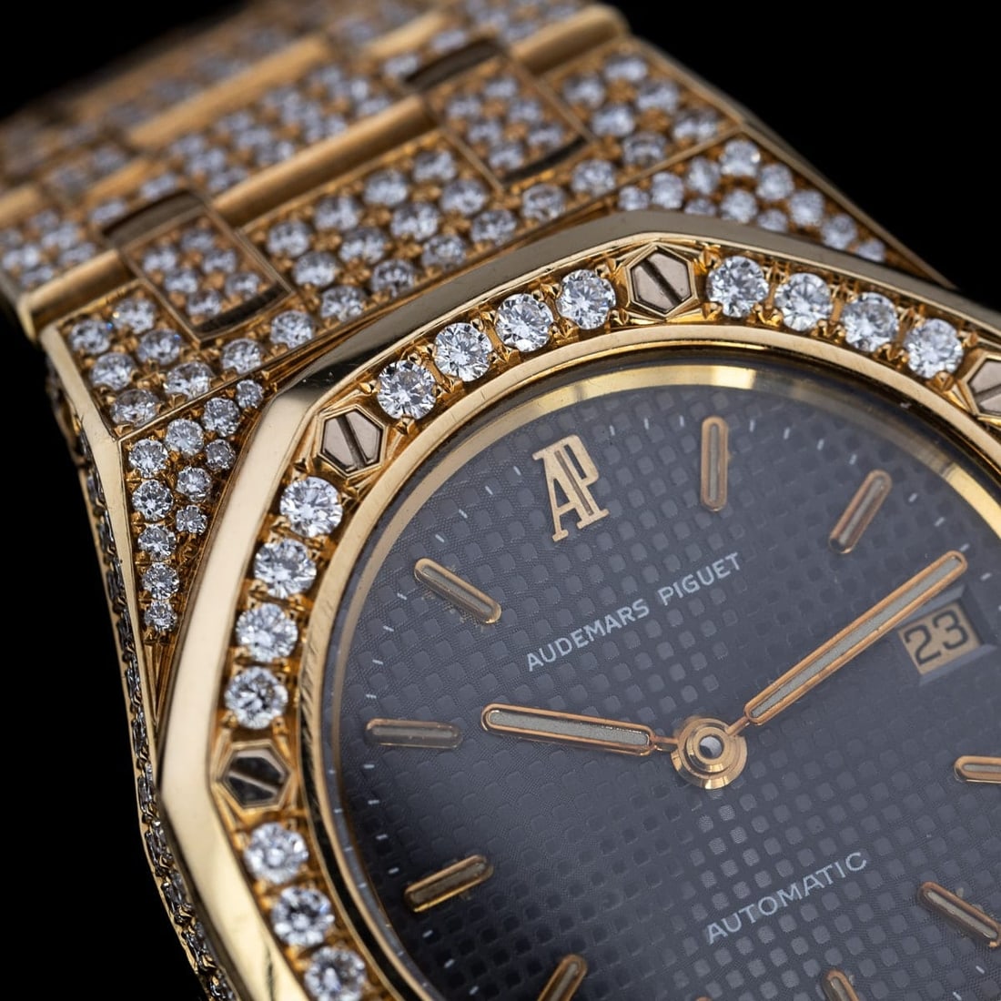 AUDEMARS PIGUET CUSTOM ROYAL OAK LADY WATCH 18K YELLOW GOLD & DIAMONDS - 3