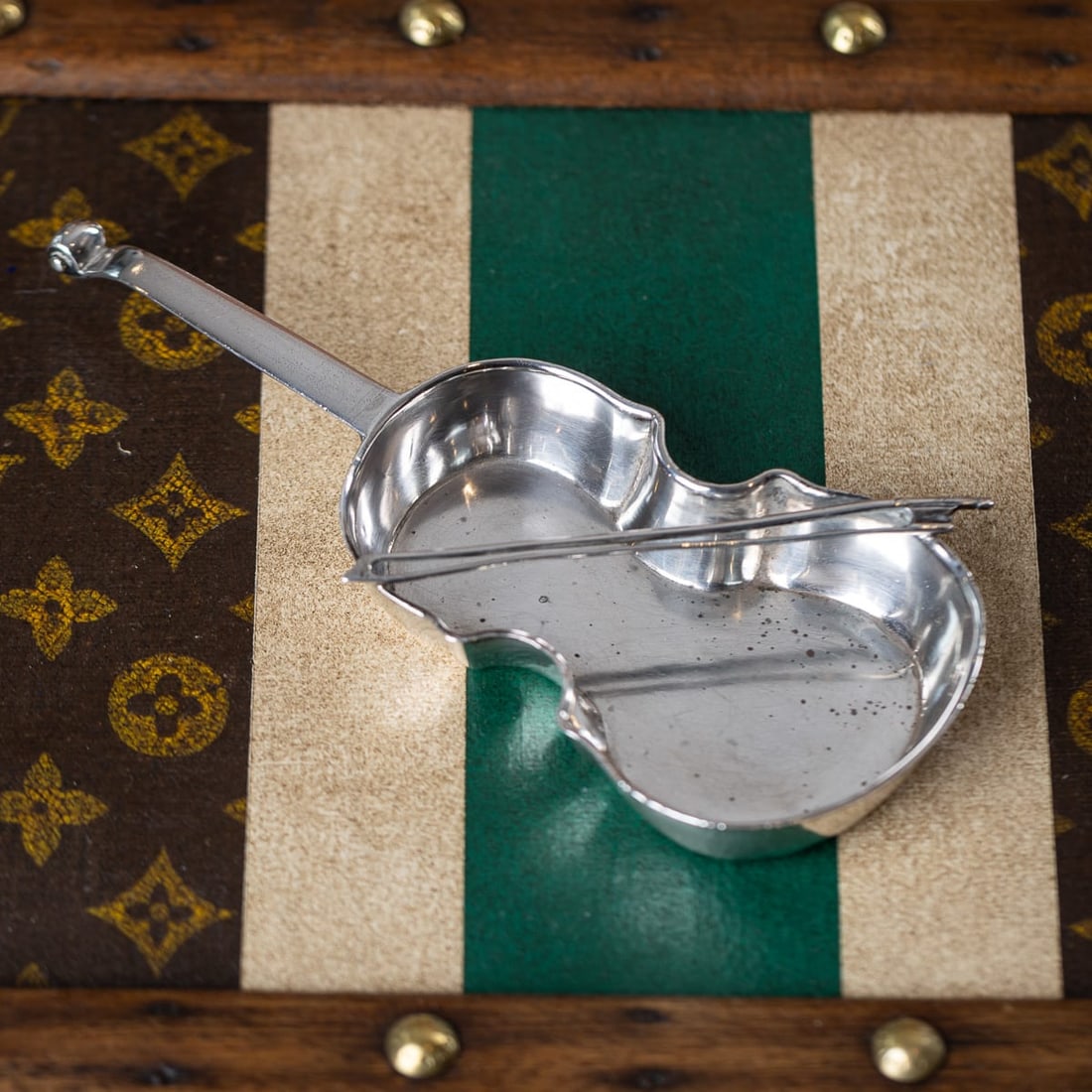 ANTIQUE 20thC EDWARDIAN SOLID SILVER 'CELLO' ASHTRAY, HUKIN & HEATH c.1905 - 2