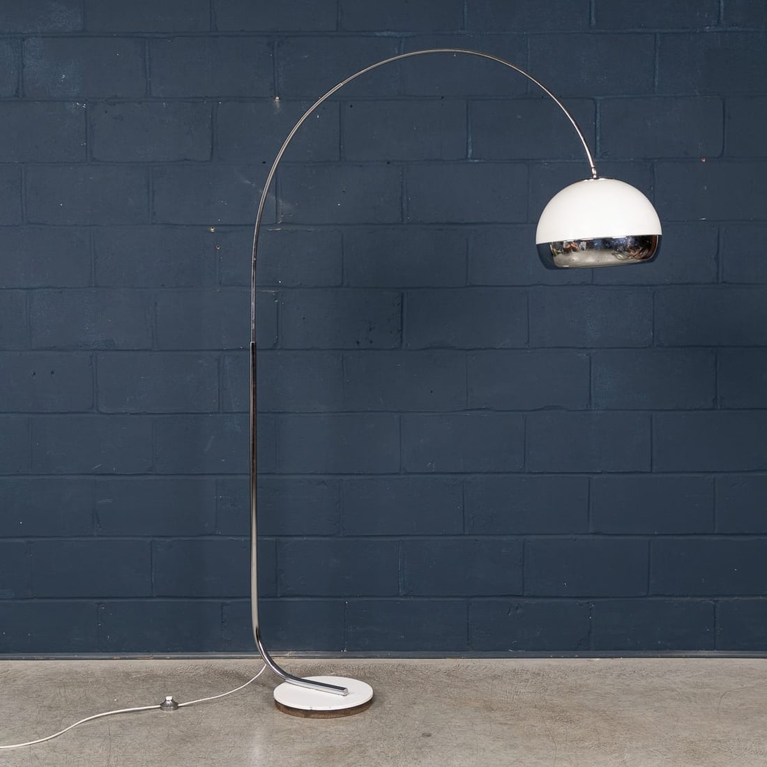VINTAGE 20thC ITALIAN CHROME ARC FLOOR LAMP WITH OPALINE SHADE c.1970 - 5