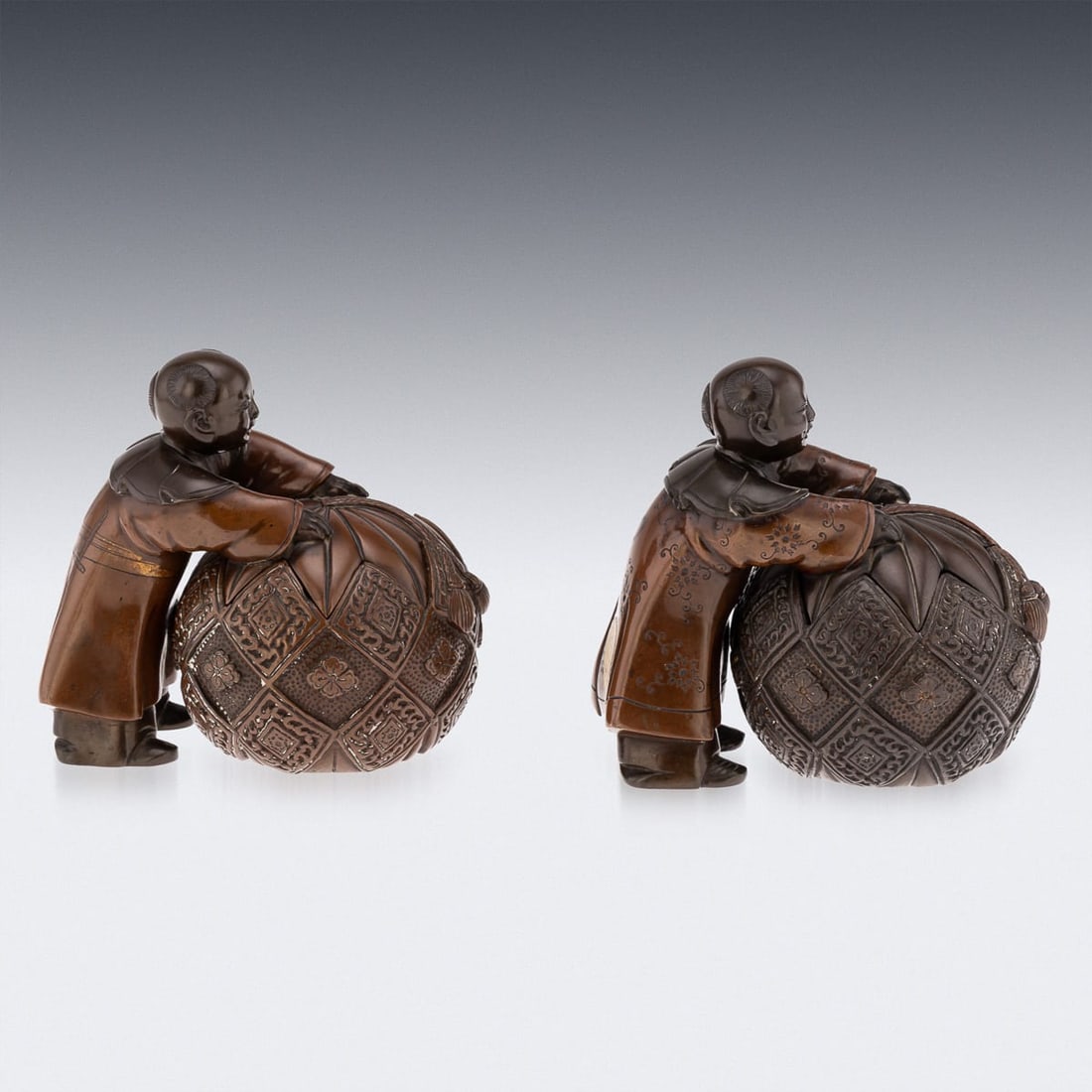 ANTIQUE 19thC JAPANESE MEIJI PERIOD PAIR OF BRONZE VESSELS IN THE FORM OF KARAKO C.1890 - 10