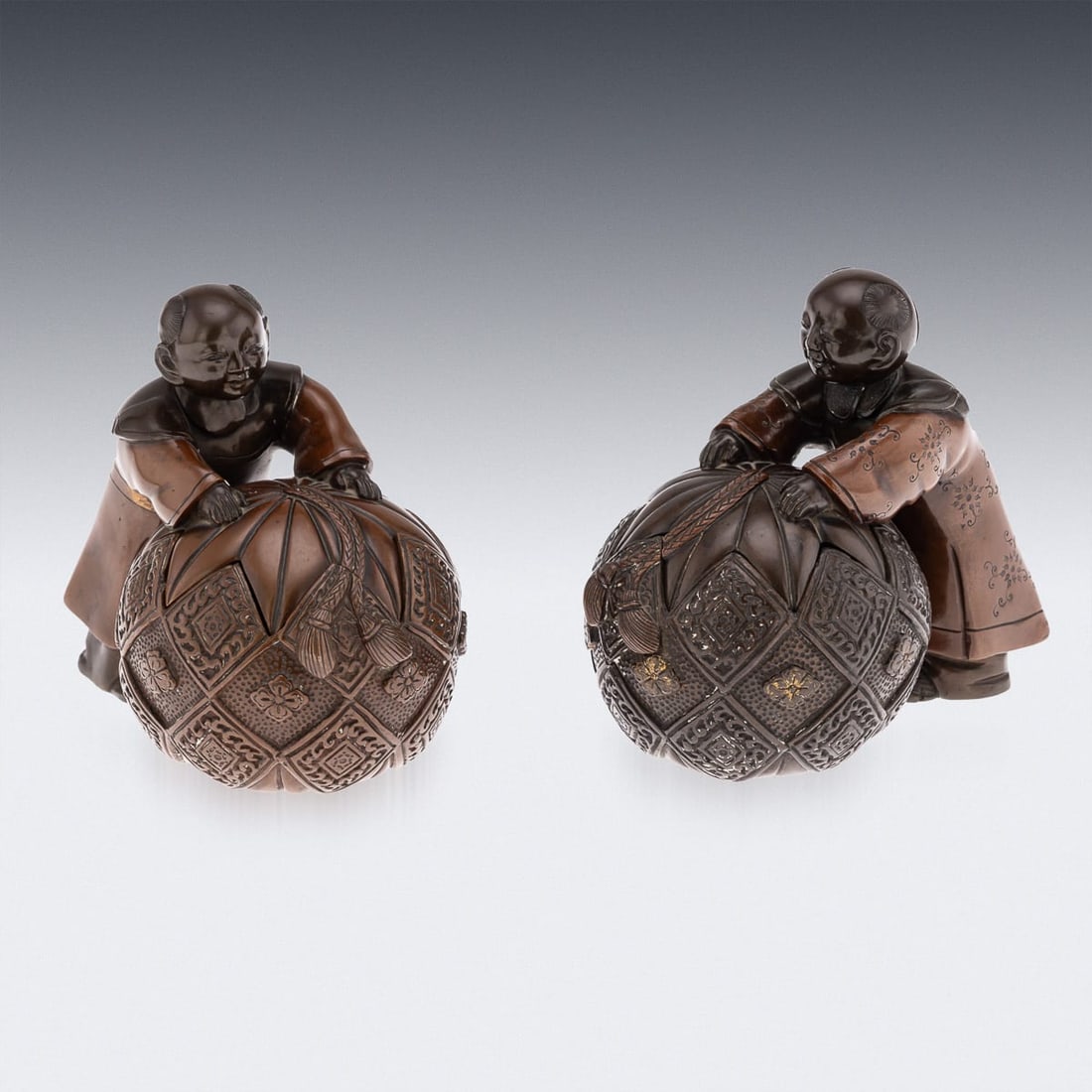 ANTIQUE 19thC JAPANESE MEIJI PERIOD PAIR OF BRONZE VESSELS IN THE FORM OF KARAKO C.1890 - 6