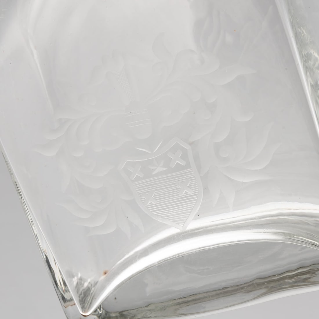21stC ENGLISH SOLID SILVER MOUNTED GLASS DECANTERS WITH HERALDIC ENGRAVING c.2007 - 11