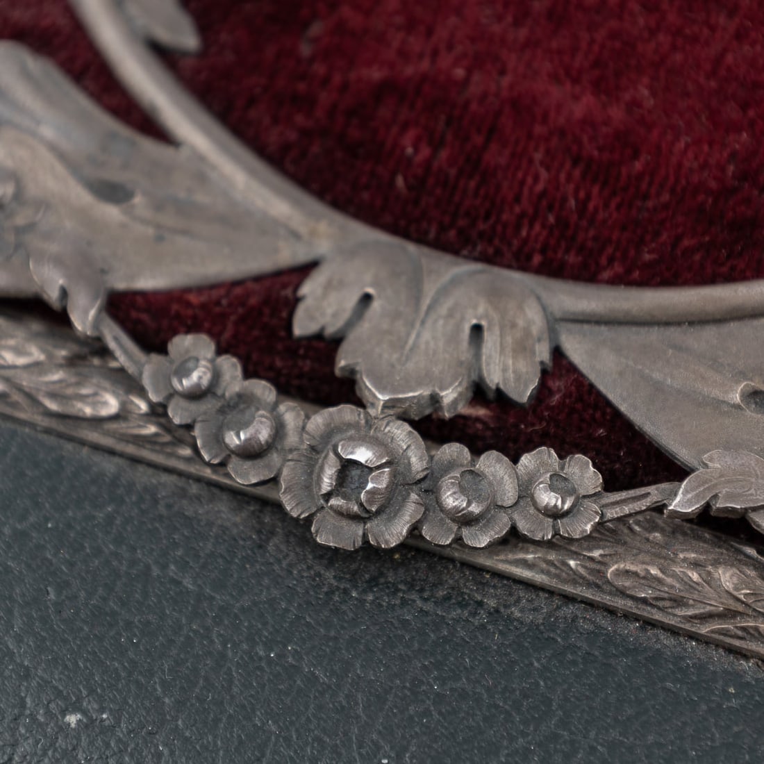 ANTIQUE 19thC RUSSIAN SOLID SILVER, VELVET & LEATHER BOOK COVER c.1890 - 9
