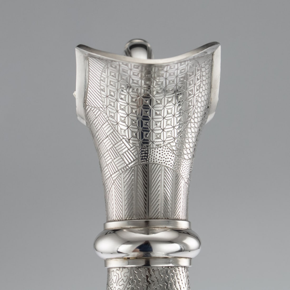 ANTIQUE 19thC VICTORIAN AESTHETIC MOVEMENT SOLID SILVER WINE JUG c.1879 - 9