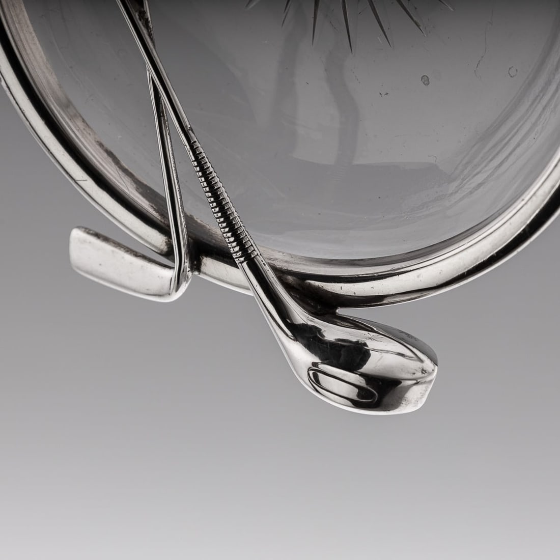 ANTIQUE 20thC ENGLISH SOLID SILVER & CUT GLASS GOLF THEME ASHTRAY c.1911 - 10