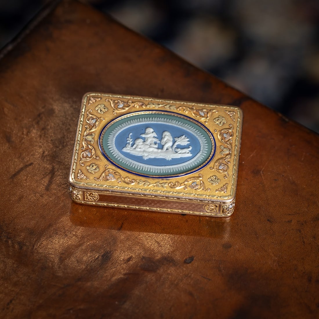 ANTIQUE 19thC GERMAN THREE-COLOUR 18k GOLD & JASPERWARE SNUFF BOX, HANAU c.1820 - 2
