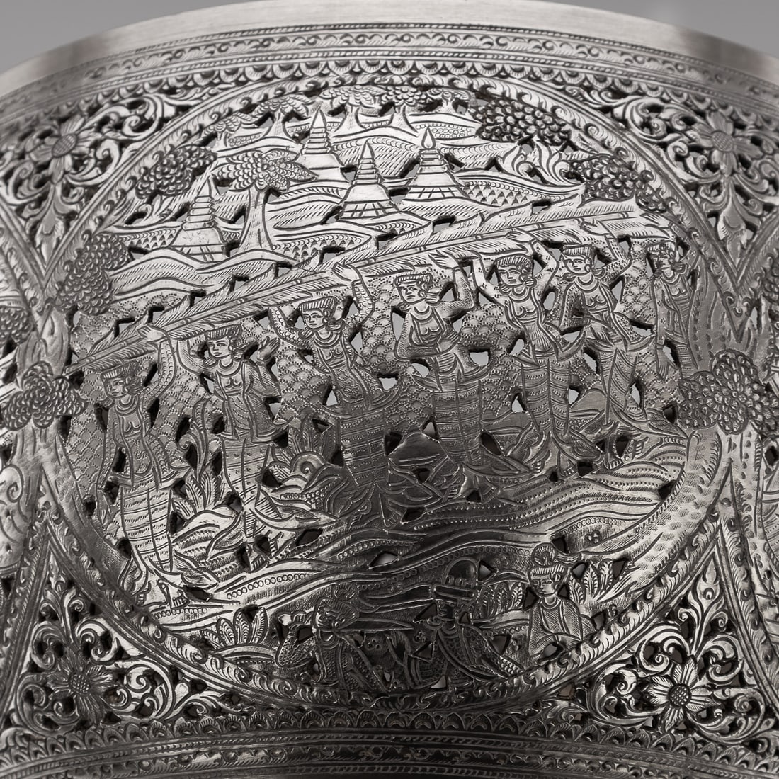 ANTIQUE 20thC BURMESE PIERCED SOLID SILVER "PYUSAWHTI" FOLK TALE BOWL c.1918 - 11