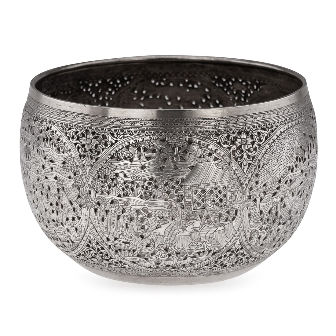 ANTIQUE 20thC BURMESE PIERCED SOLID SILVER "PYUSAWHTI" FOLK TALE BOWL c.1918: Antique 20th century Burmese (Myanmar) solid silver bowl of circular form, finely chased and pierced with detailed scenes. The decoration illustrates the Konbaung-era telling of an early Burmese