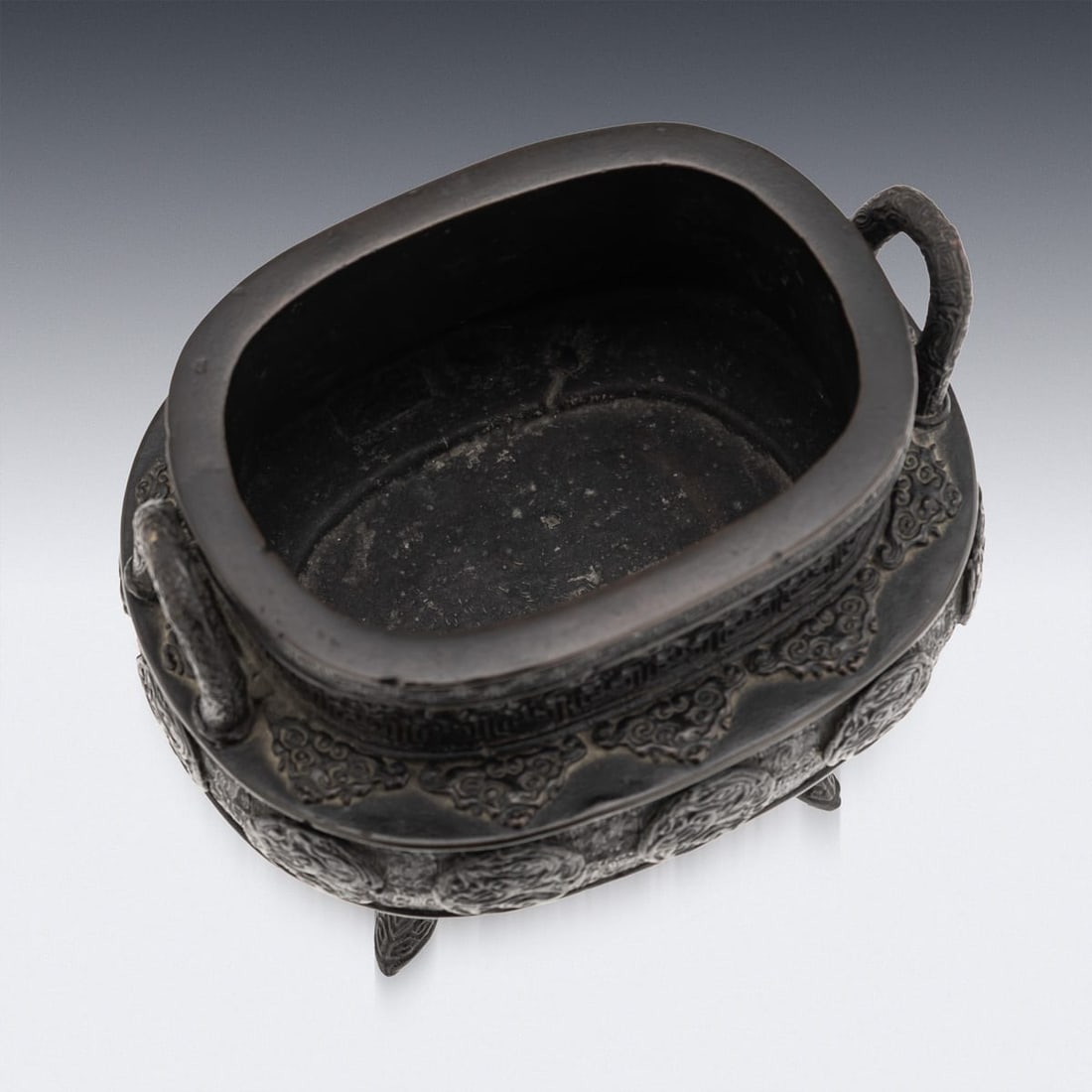 ANTIQUE 19thC JAPANESE BRONZE VESSEL IN THE STYLE OF THE 17thC EDO PERIOD - 7