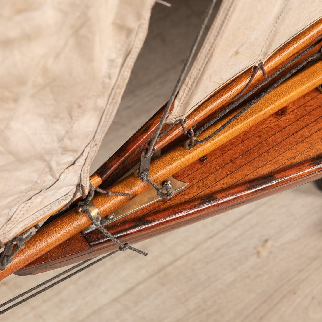 ANTIQUE 20thC ENGLISH GAFF RIGGED RACING WOOD POND YACHT c.1910 - 12