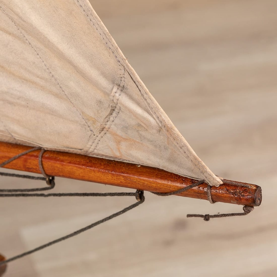 ANTIQUE 20thC ENGLISH GAFF RIGGED RACING WOOD POND YACHT c.1910 - 15