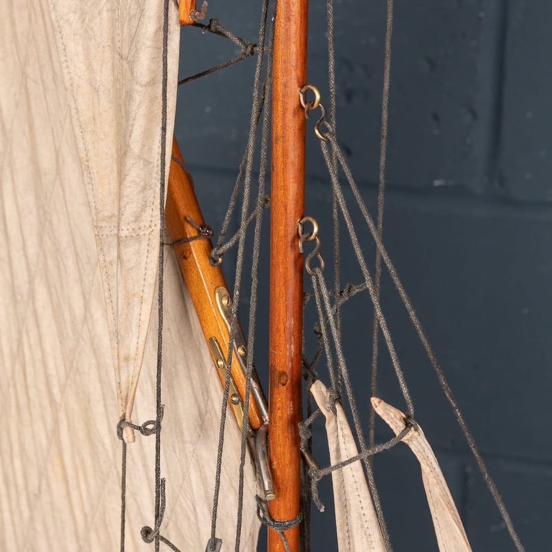 ANTIQUE 20thC ENGLISH GAFF RIGGED RACING WOOD POND YACHT c.1910 - 16