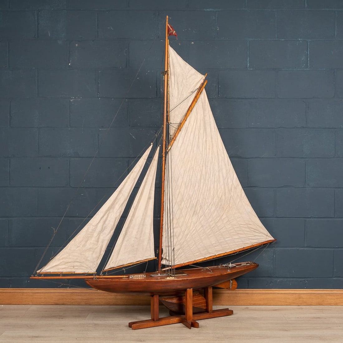 ANTIQUE 20thC ENGLISH GAFF RIGGED RACING WOOD POND YACHT c.1910 - 2