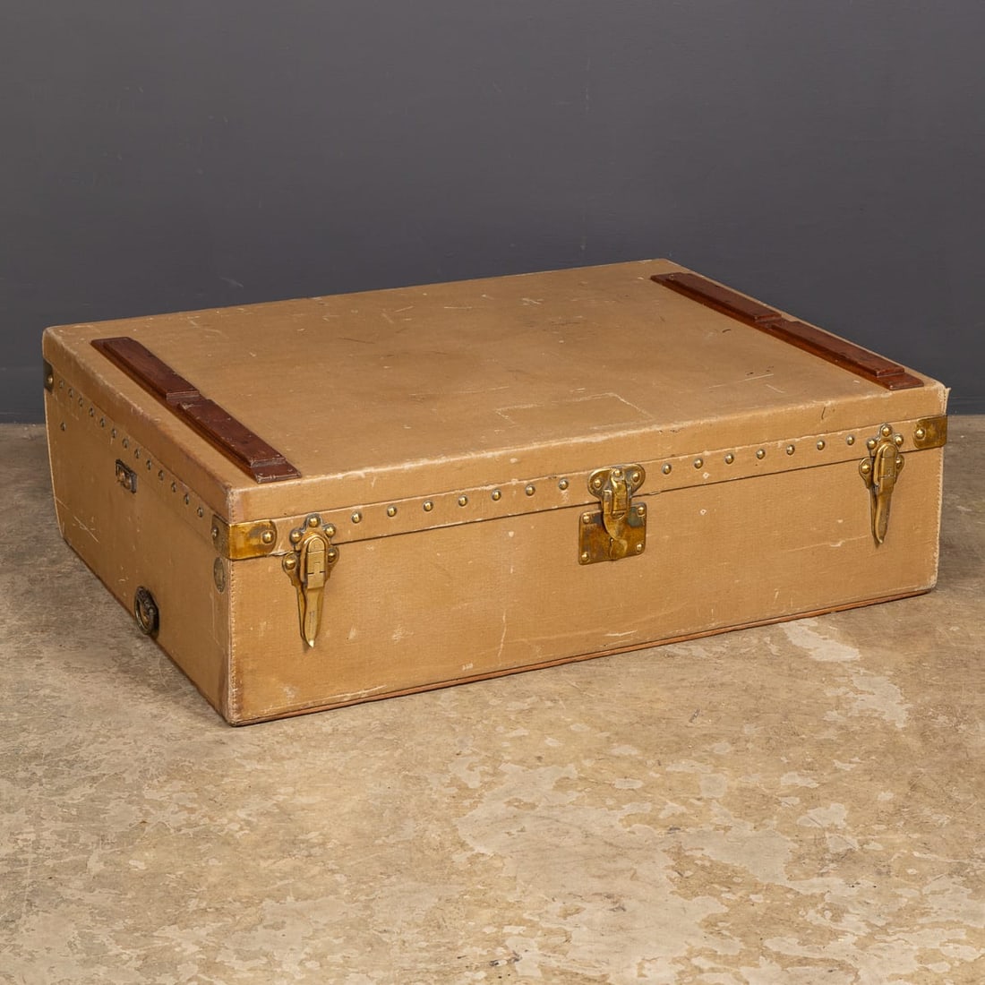 VINTAGE 20thC LOUIS VUITTON CAR TRUNK IN GREY VUITTONITE CANVAS, PARIS c.1930 - 2