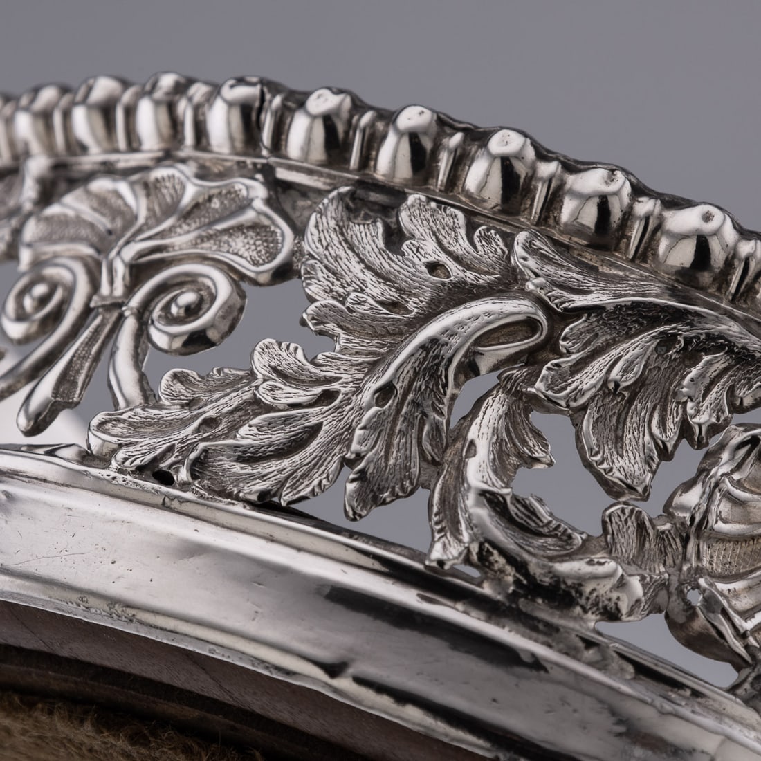 ANTIQUE 19thC GEORGIAN SOLID SILVER PAIR OF WINE COASTERS, SHEFFIELD c.1810 - 13
