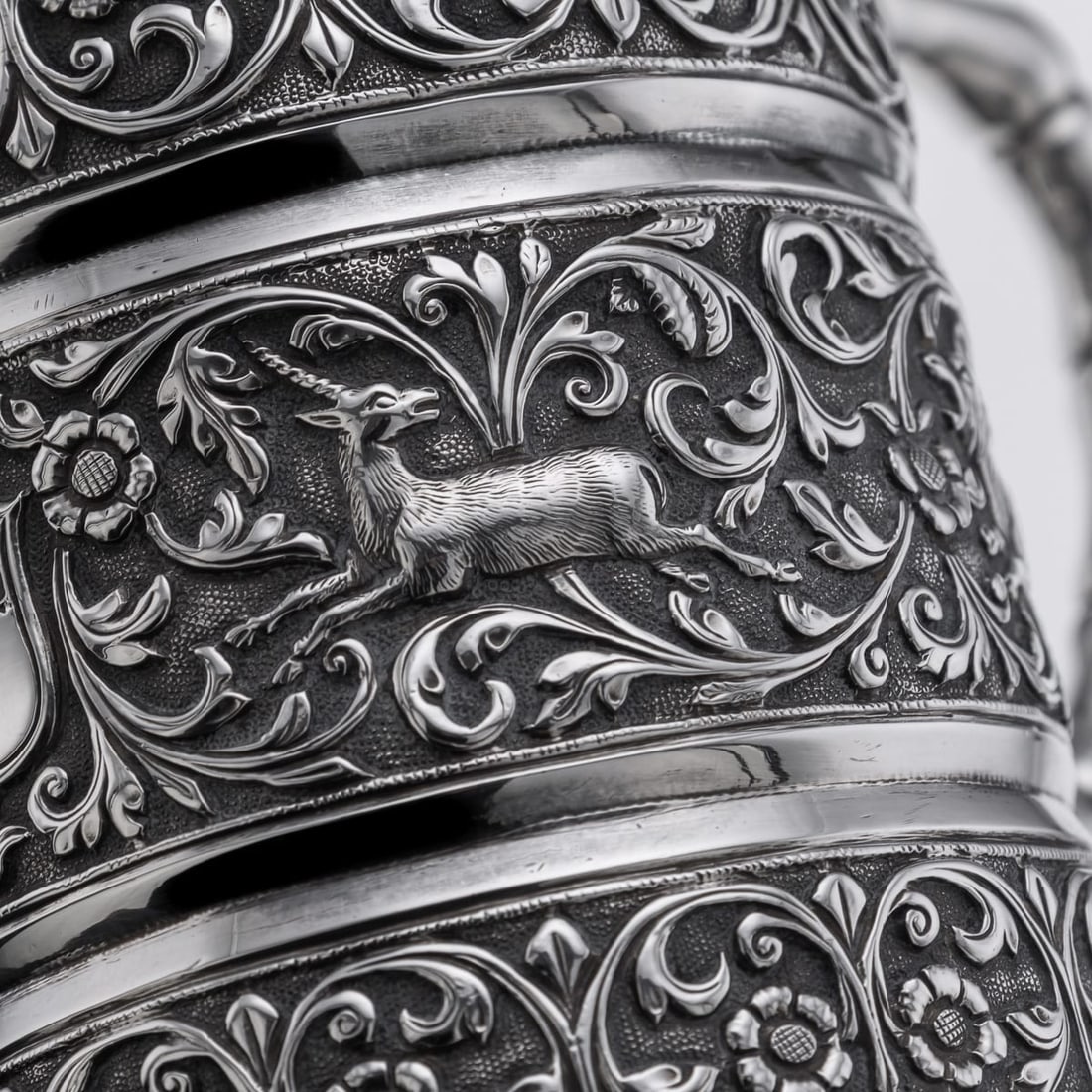 ANTIQUE 19thC INDIAN KUTCH SOLID SILVER MUG, OOMERSI MAWJI, BHUJ c.1890 - 14