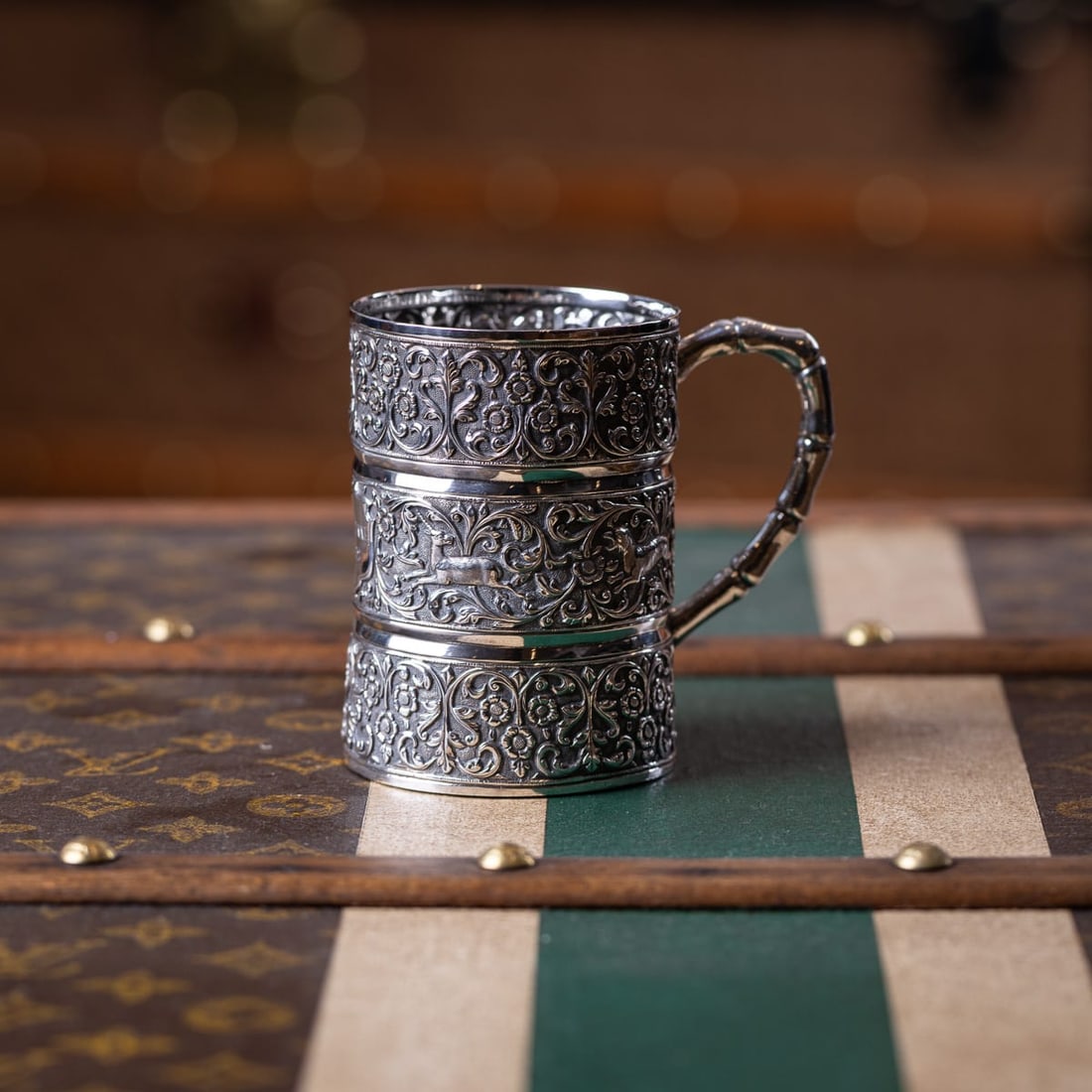 ANTIQUE 19thC INDIAN KUTCH SOLID SILVER MUG, OOMERSI MAWJI, BHUJ c.1890 - 2