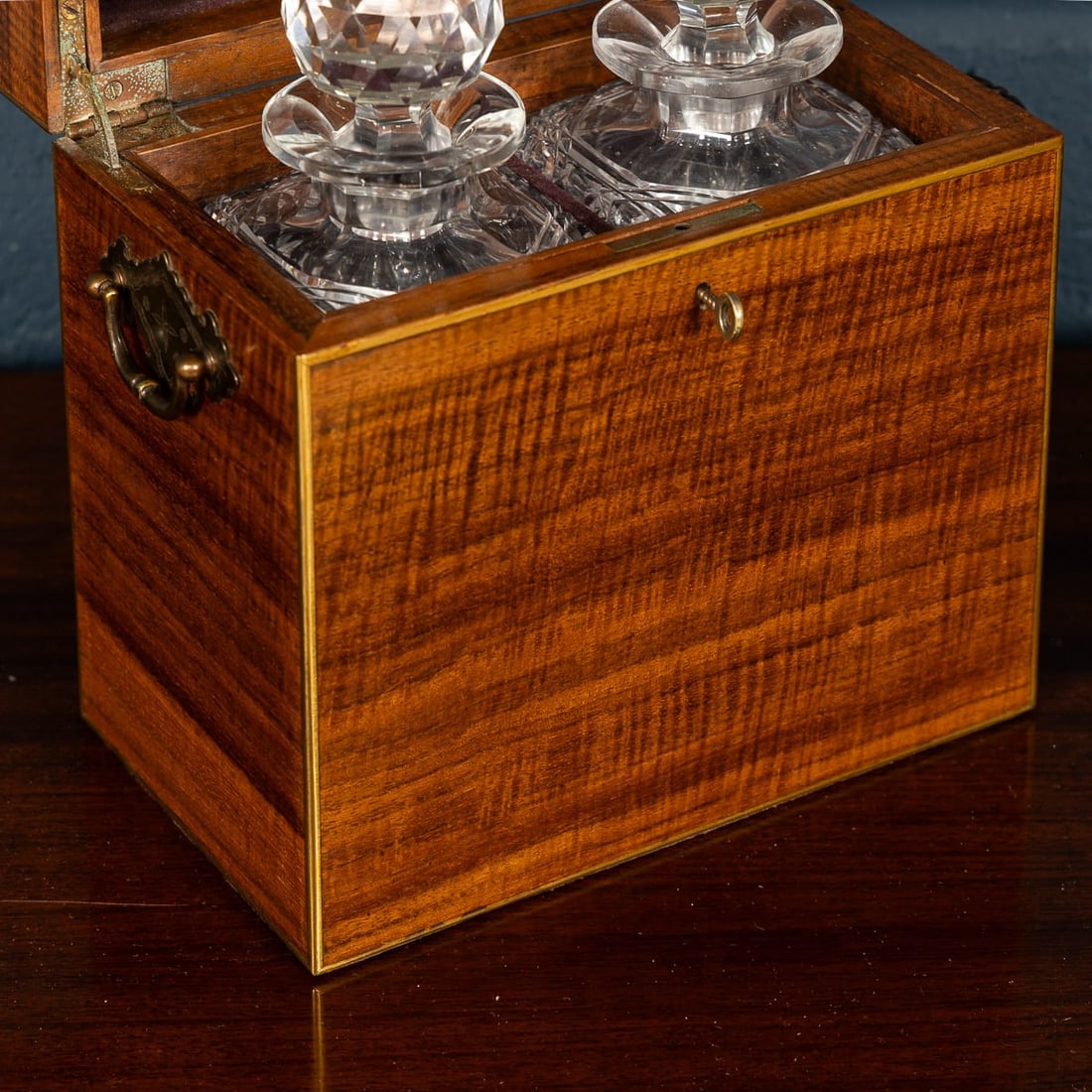 ANTIQUE 19thC VICTORIAN HOBNAIL CUT CRYSTAL DECANTERS IN ORIGINAL CASE c.1880 - 11