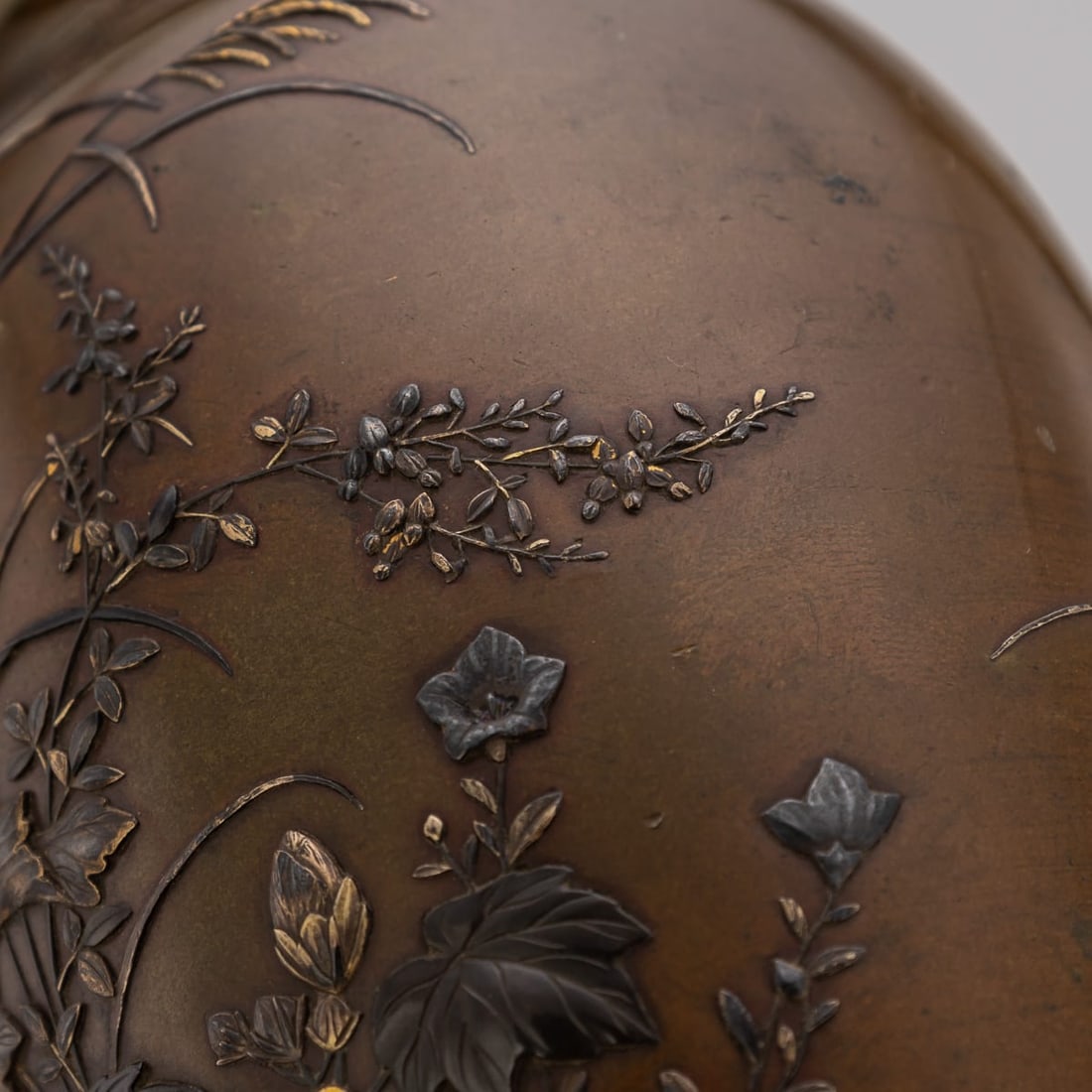 ANTIQUE 19thC JAPANESE MEIJI PERIOD MITSUNORIAN INLAID BRONZE OVOID VASE C.1890 - 14