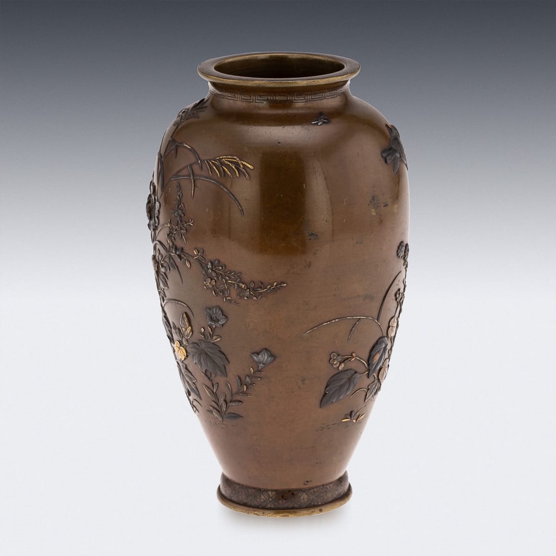 ANTIQUE 19thC JAPANESE MEIJI PERIOD MITSUNORIAN INLAID BRONZE OVOID VASE C.1890 - 3