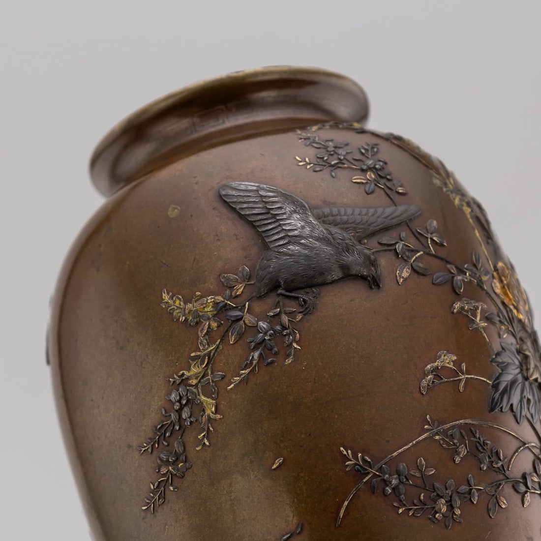 ANTIQUE 19thC JAPANESE MEIJI PERIOD MITSUNORIAN INLAID BRONZE OVOID VASE C.1890 - 6