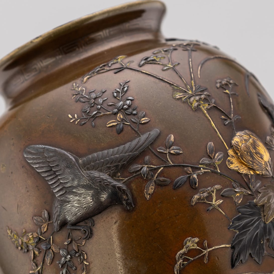 ANTIQUE 19thC JAPANESE MEIJI PERIOD MITSUNORIAN INLAID BRONZE OVOID VASE C.1890 - 8