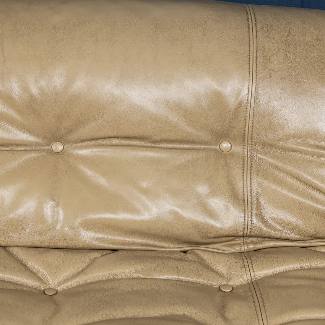 ITALIAN 20thC BEIGE "SORIANA" LEATHER SOFA BY TOBIA SCARPA FOR CASSINA - 19