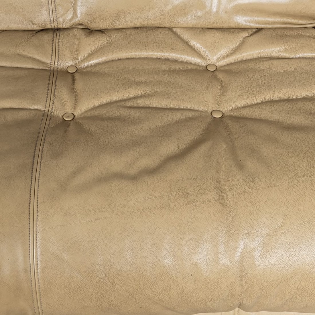 ITALIAN 20thC BEIGE "SORIANA" LEATHER SOFA BY TOBIA SCARPA FOR CASSINA - 20