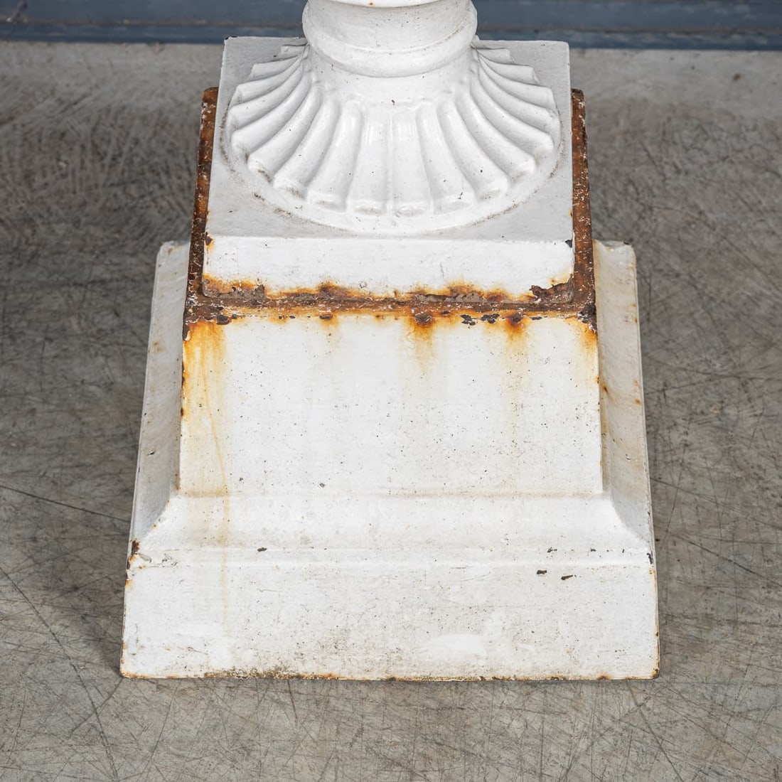 ANTIQUE 20thC EDWARDIAN WHITE CAST IRON GARDEN URN, ENGLAND c.1910 - 11