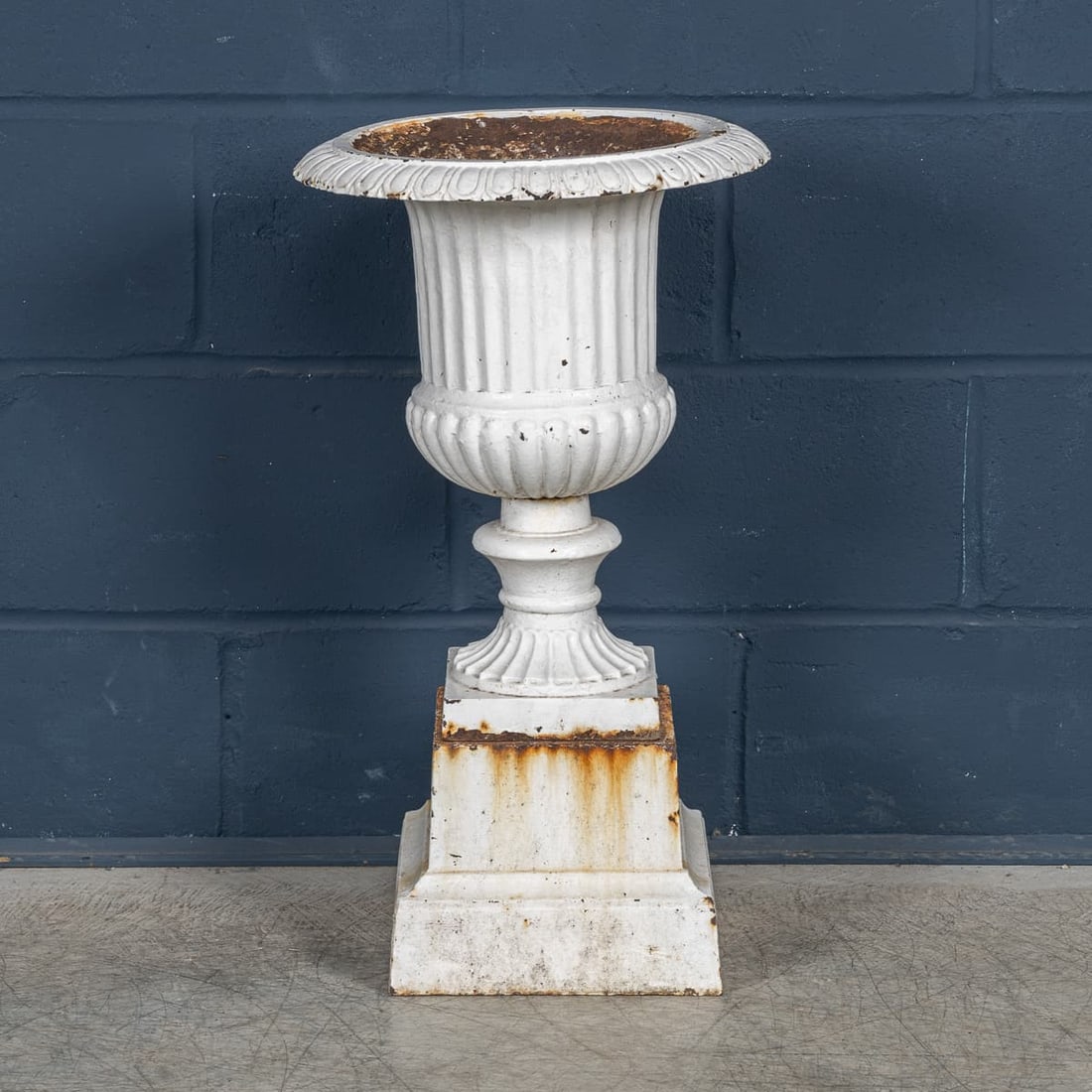 ANTIQUE 20thC EDWARDIAN WHITE CAST IRON GARDEN URN, ENGLAND c.1910 - 7