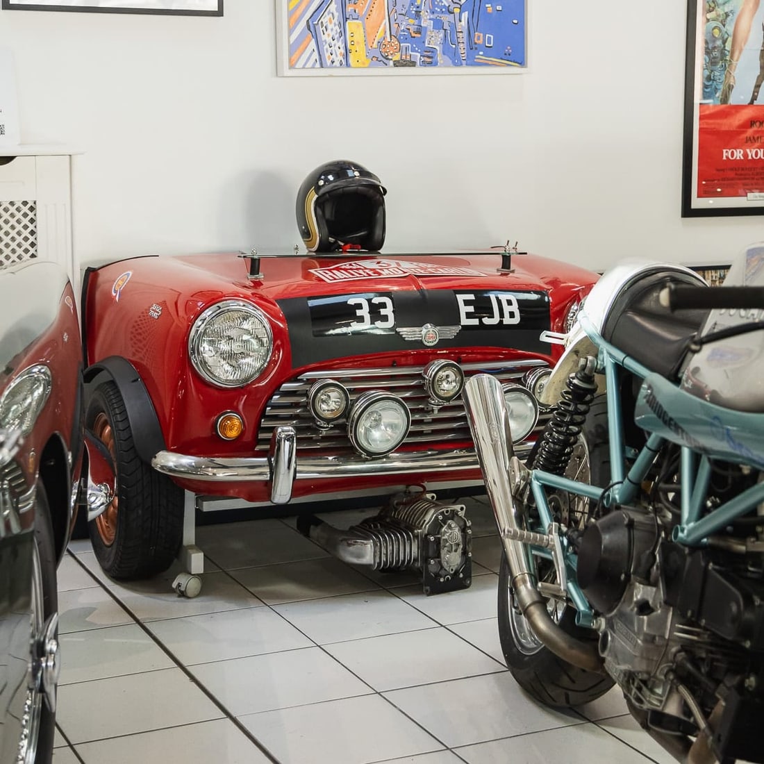 UNUSUAL 1964 MONTE CARLO RALLY REPLICA MINI FRONT END IN THE FORM OF A DESK - 6