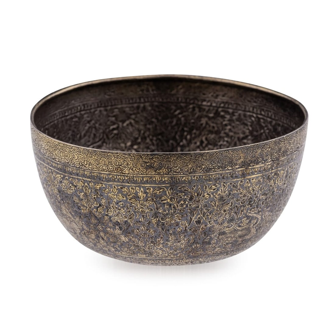 ANTIQUE 19thC THAI SOLID SILVER-GILT NIELLO ENAMEL BOWL, SIAM c.1800: Antique early-19th Century rare fine solid silver niello bowl, repoussé decorated, depicting Singha lions and dense floral gilded decoration throughout. Nielloware art and jewellery has always