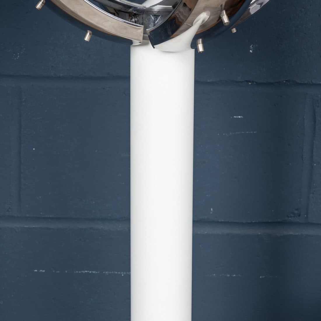 A 20th CENTURY ITALIAN "SPACE AGE" FLOOR LAMP WITH HAND BLOWN VENETIAN GLASS - 14