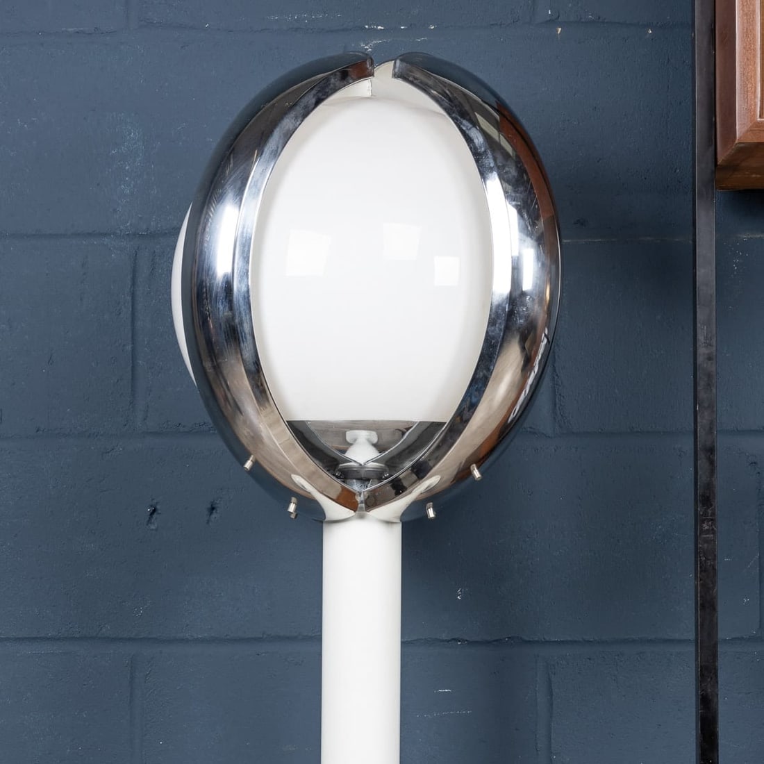 A 20th CENTURY ITALIAN "SPACE AGE" FLOOR LAMP WITH HAND BLOWN VENETIAN GLASS - 7