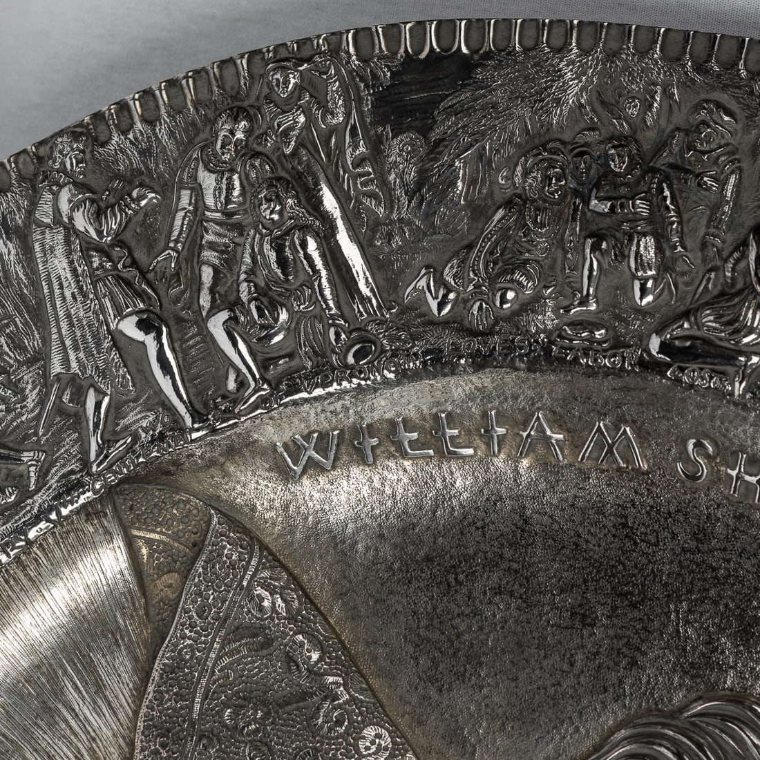 ANTIQUE 19thC VICTORIAN SILVER PLATED SHAKESPEARE CHARGER, ELKINGTON c.1850 - 11