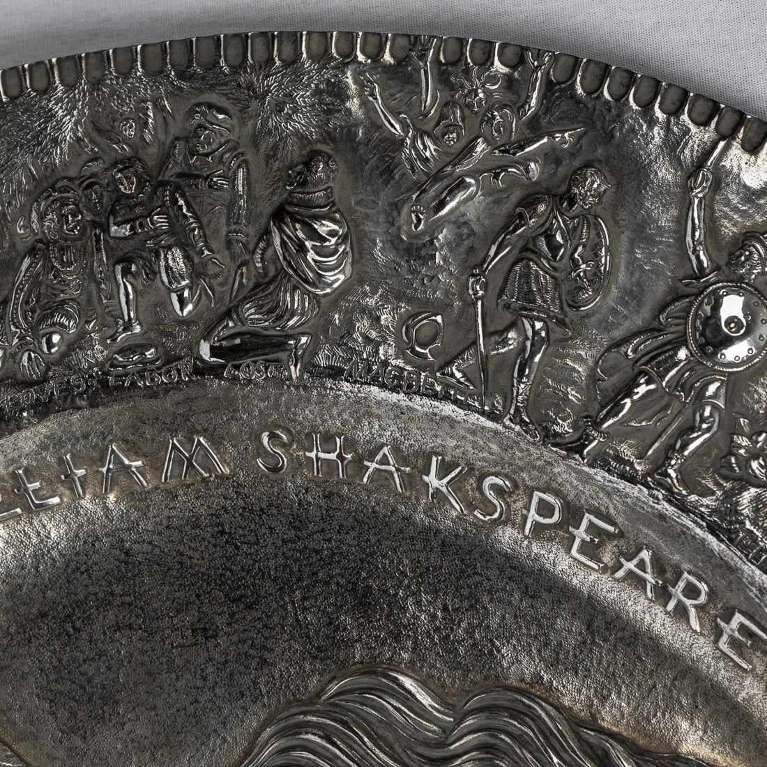 ANTIQUE 19thC VICTORIAN SILVER PLATED SHAKESPEARE CHARGER, ELKINGTON c.1850 - 12