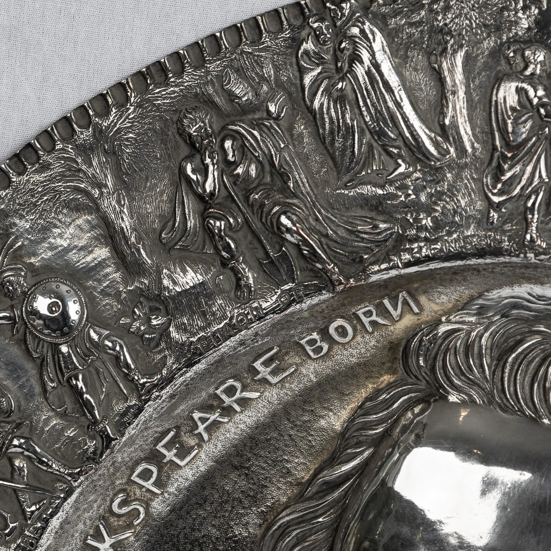 ANTIQUE 19thC VICTORIAN SILVER PLATED SHAKESPEARE CHARGER, ELKINGTON c.1850 - 13