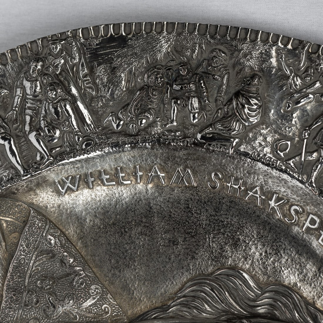 ANTIQUE 19thC VICTORIAN SILVER PLATED SHAKESPEARE CHARGER, ELKINGTON c.1850 - 14