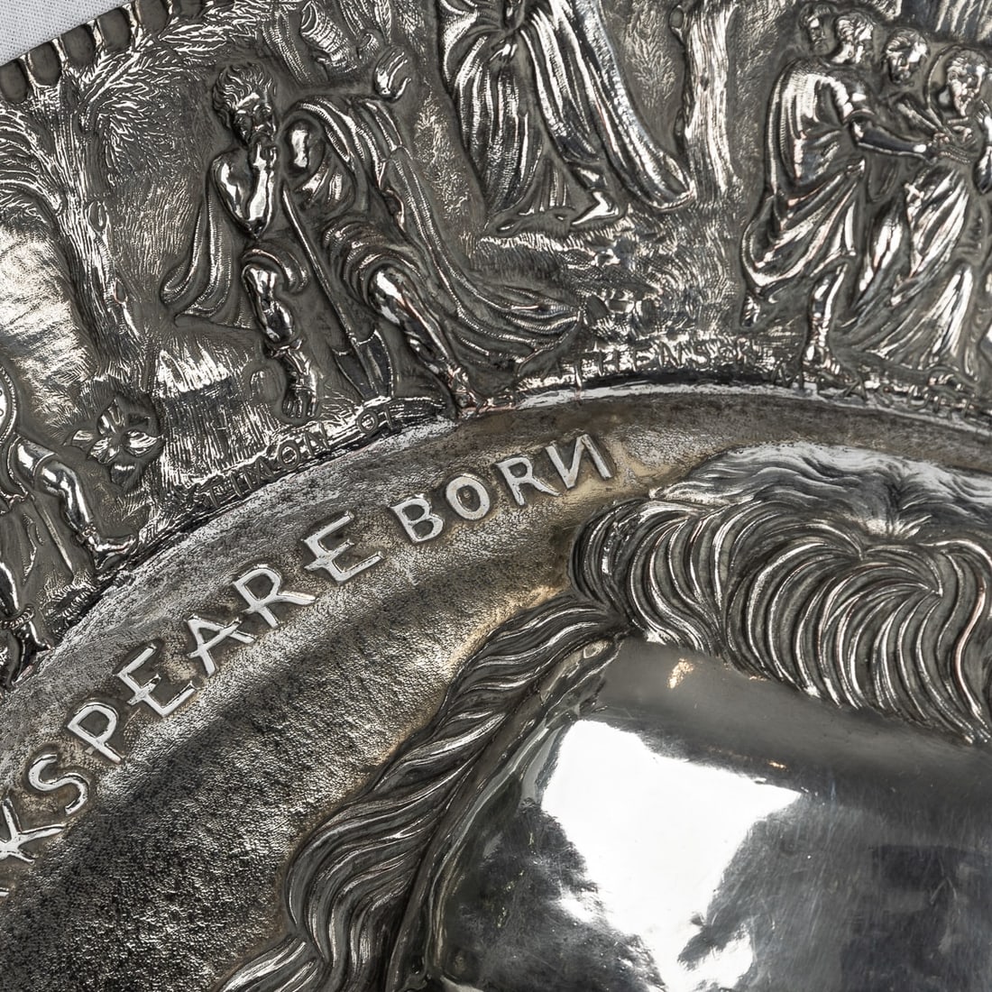ANTIQUE 19thC VICTORIAN SILVER PLATED SHAKESPEARE CHARGER, ELKINGTON c.1850 - 16