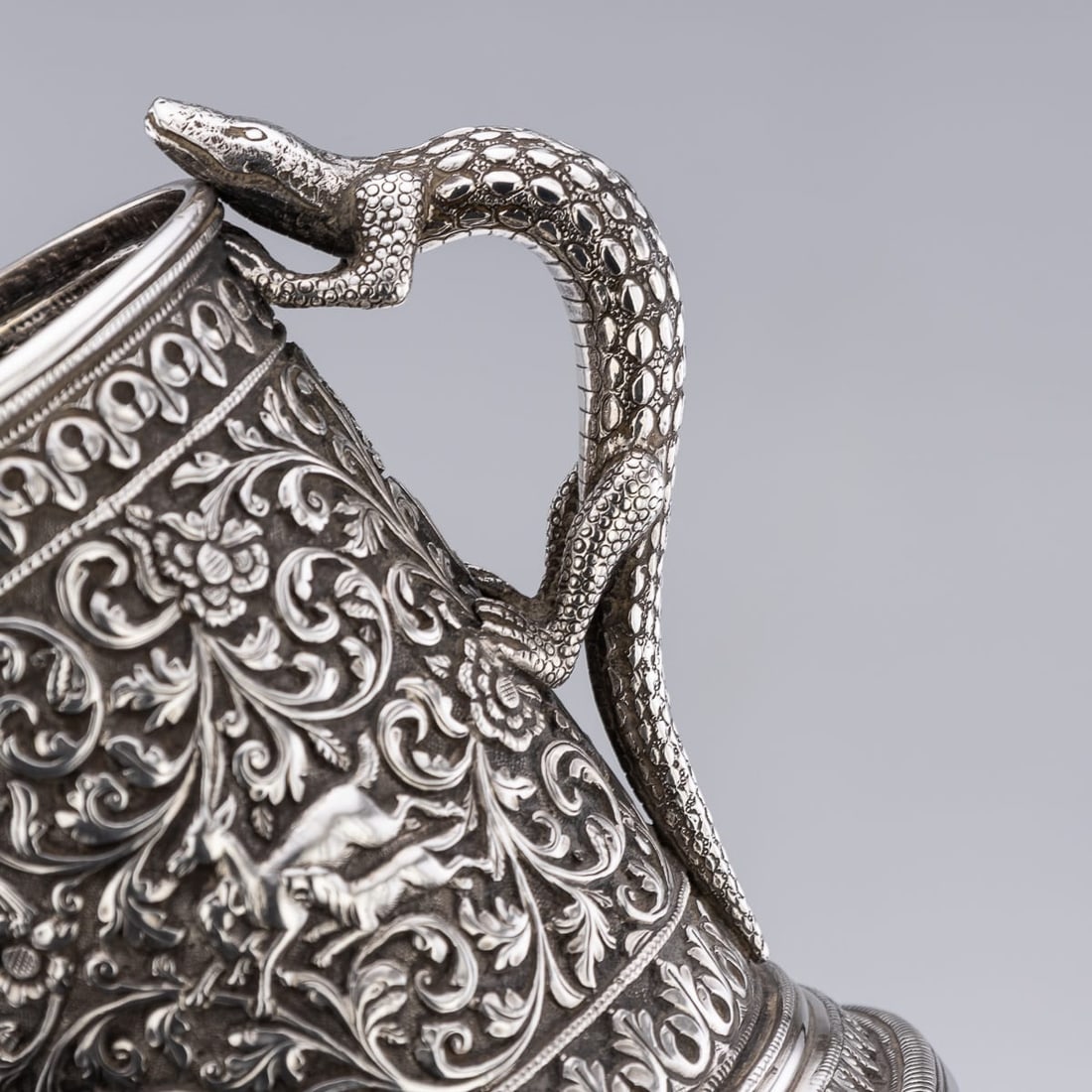 ANTIQUE 19thC INDIAN KUTCH SOLID SILVER MUG, OOMERSI MAWJI BHUJ c.1890 - 8