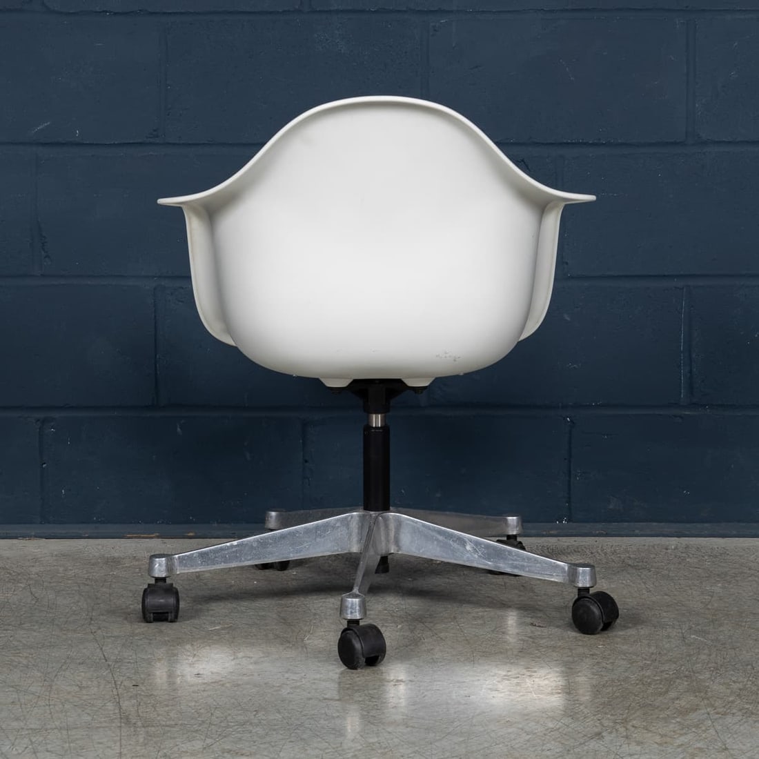 VINTAGE 20thC WHITE OFFICE CHAIR BY VITRA, EUROPE - 4